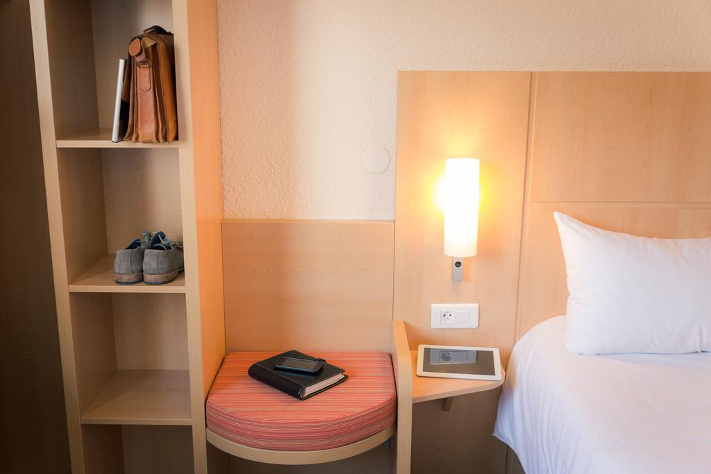 Готель Ibis Grenoble Gare Екстер'єр фото